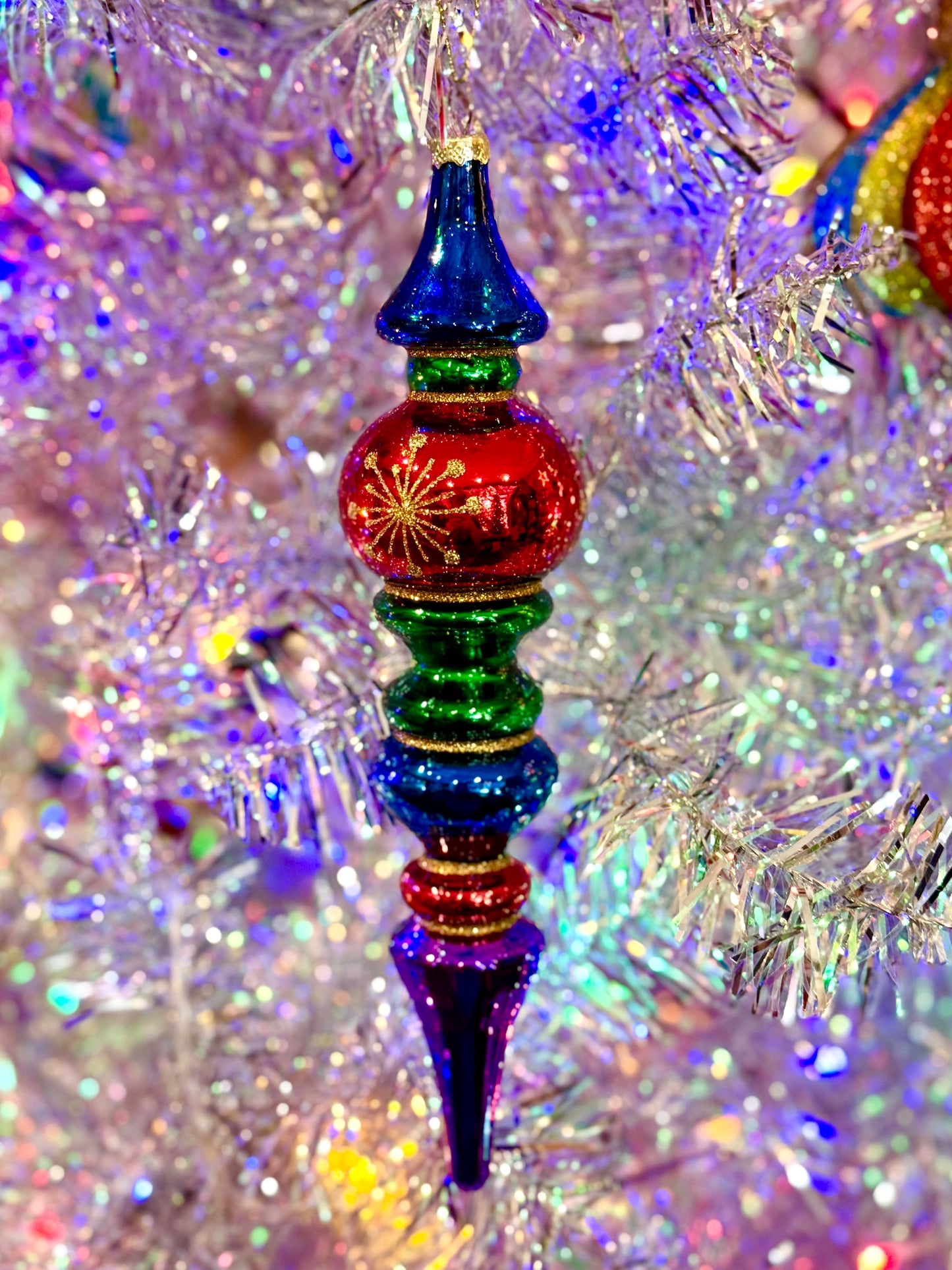 FINIAL RED/GREEN/BLUE ASSORTED GLASS HANGING ORNAMENT 4524850
