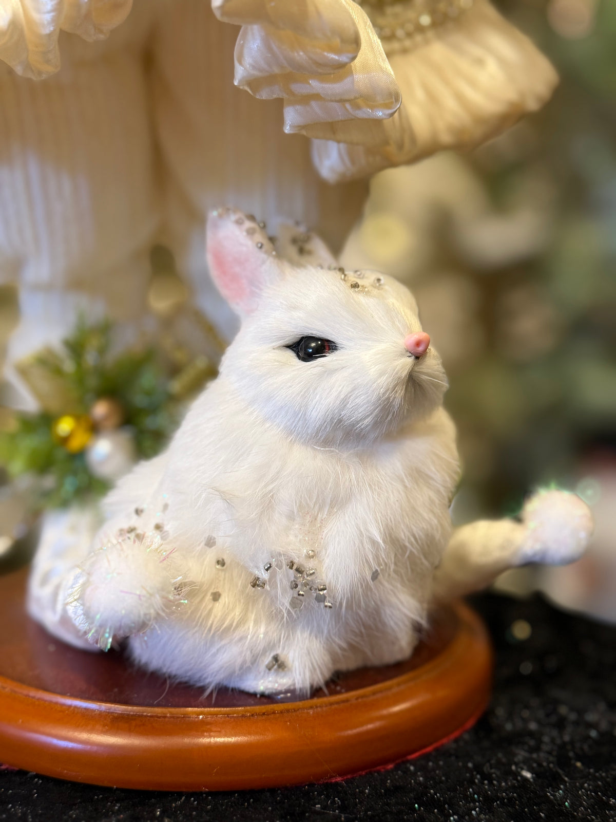 MARK ROBERTS - Medium Snow Belle Elf on Base 51-64108