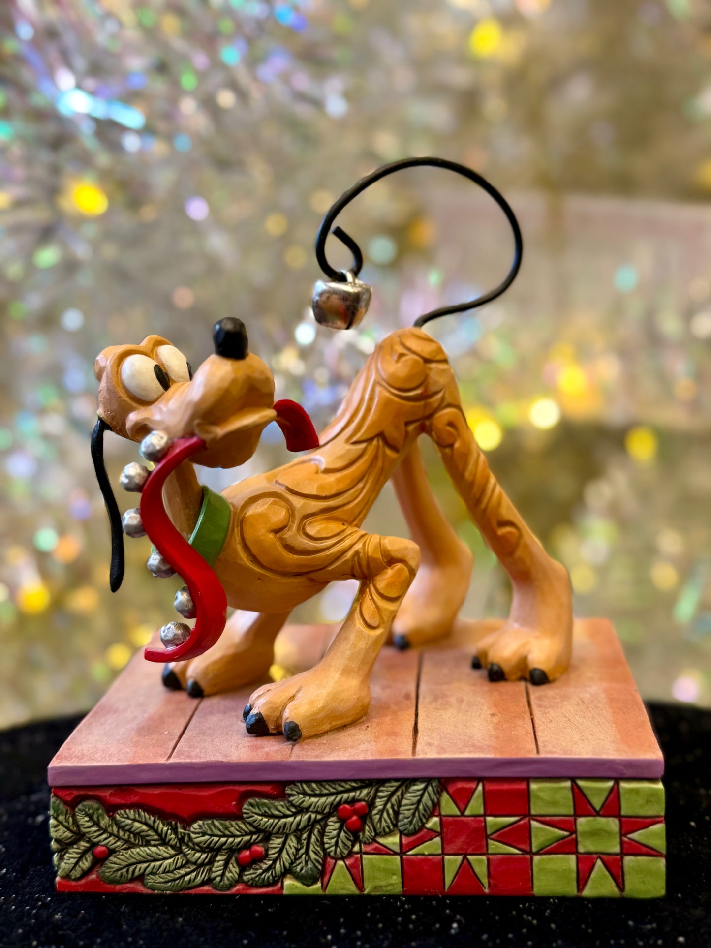 JIM SHORE DISNEY TRADITIONS PLUTO WITH CHRISTMAS BELL ON TAIL 6016885