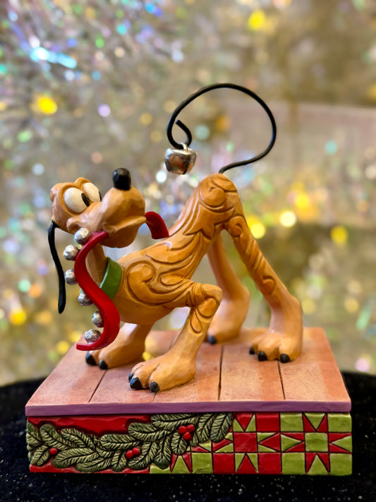 JIM SHORE DISNEY TRADITIONS PLUTO WITH CHRISTMAS BELL ON TAIL 6016885