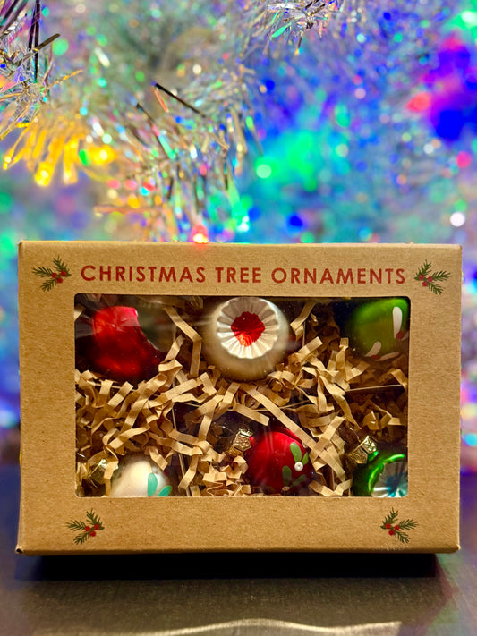 BOX OF 6 VINTAGE STYLE 1 INCH ORNAMENTS 4519168