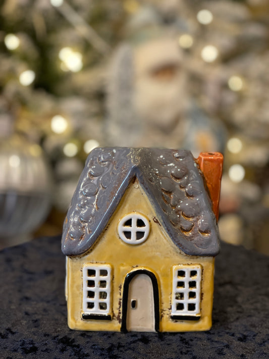 STONEWARE VILLAGE TEALIGHT HOUSE - YELLOW THATCH COTTAGE LH094