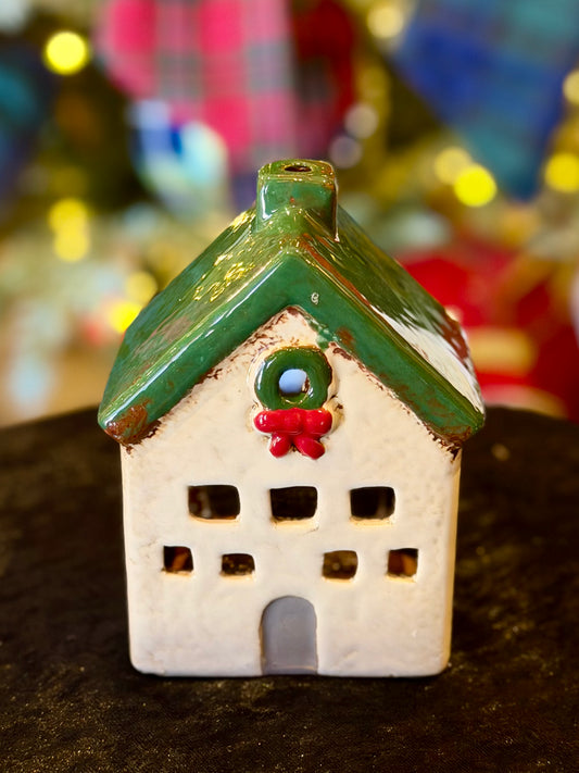 STONEWARE VILLAGE TEALIGHT HOUSE - Nordgard Cottage with Bow Wreath YA0106