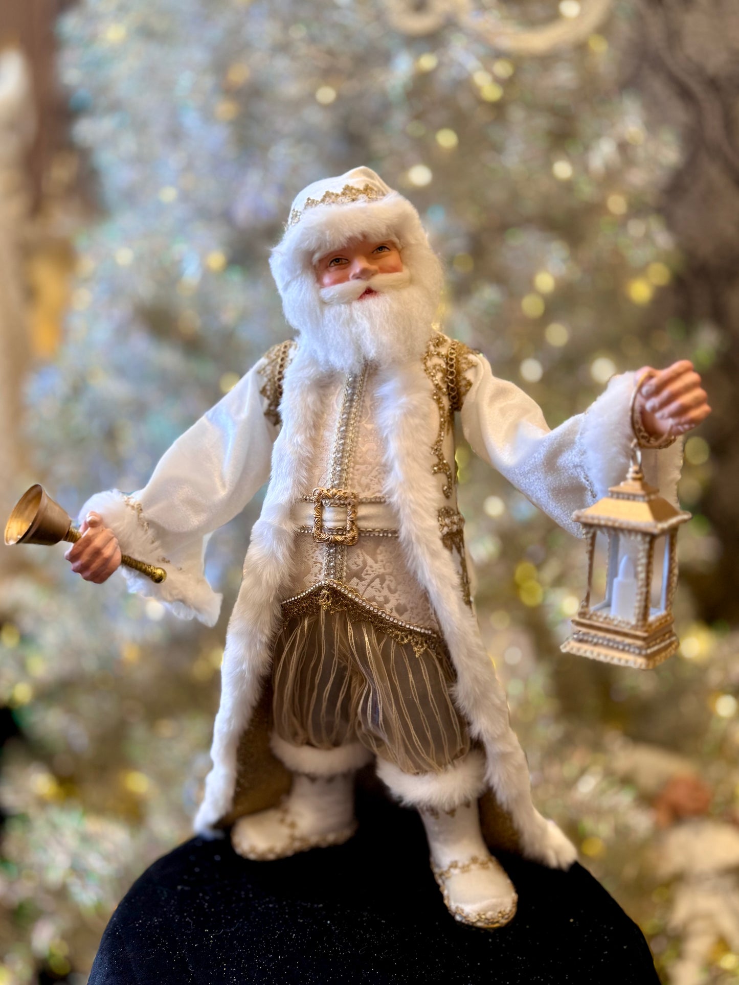 KATHERINE'S COLLECTION GOLDEN LEAF SANTA 28-528752