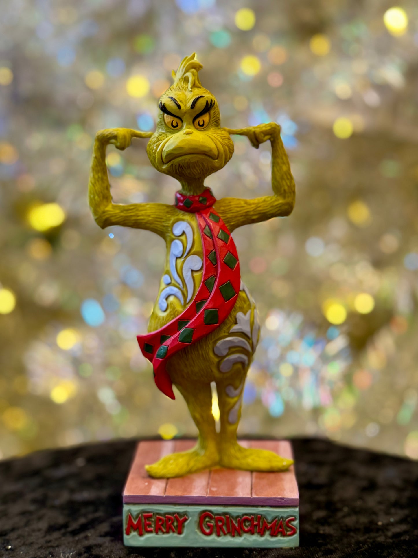 JIM SHORE GRINCH - GRINCH PLUGGING HIS EARS 6017067