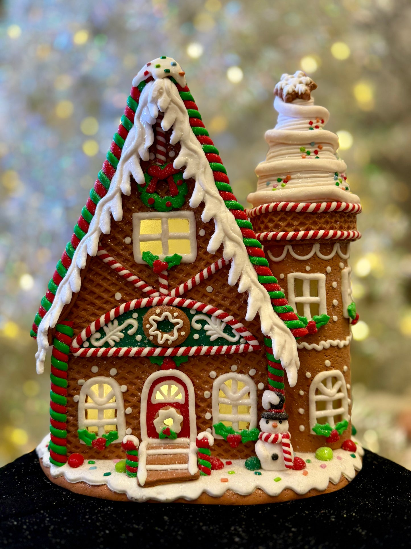 GINGERBREAD LED HOUSE WITH ICECREAM CHIMNEY 4516676