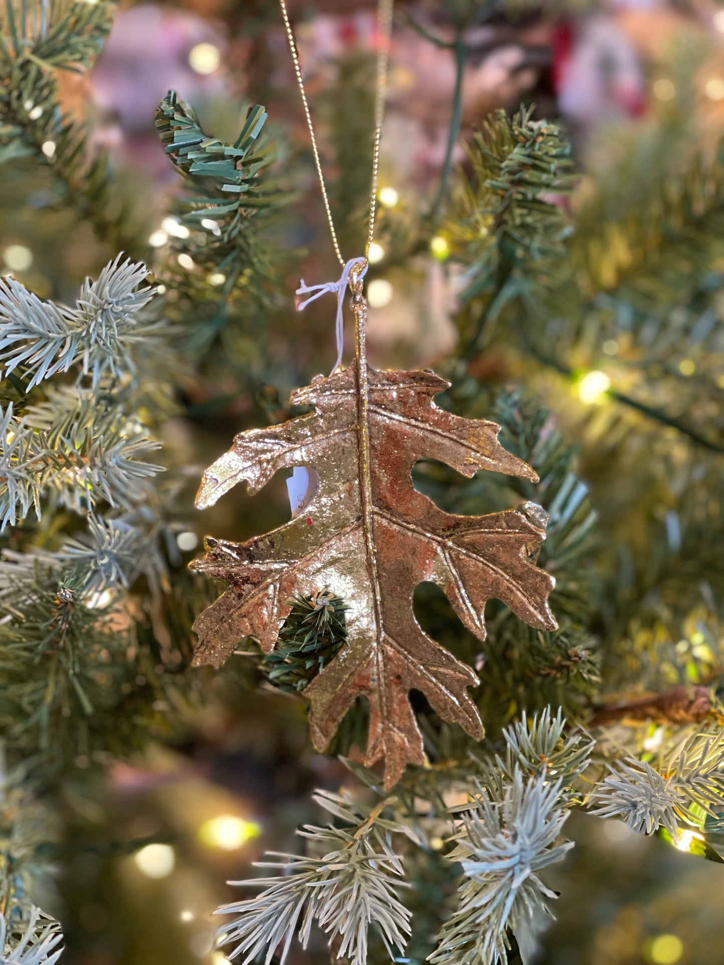 GOLD MAPLE LEAF HANGING ORNAMENT FCA095A