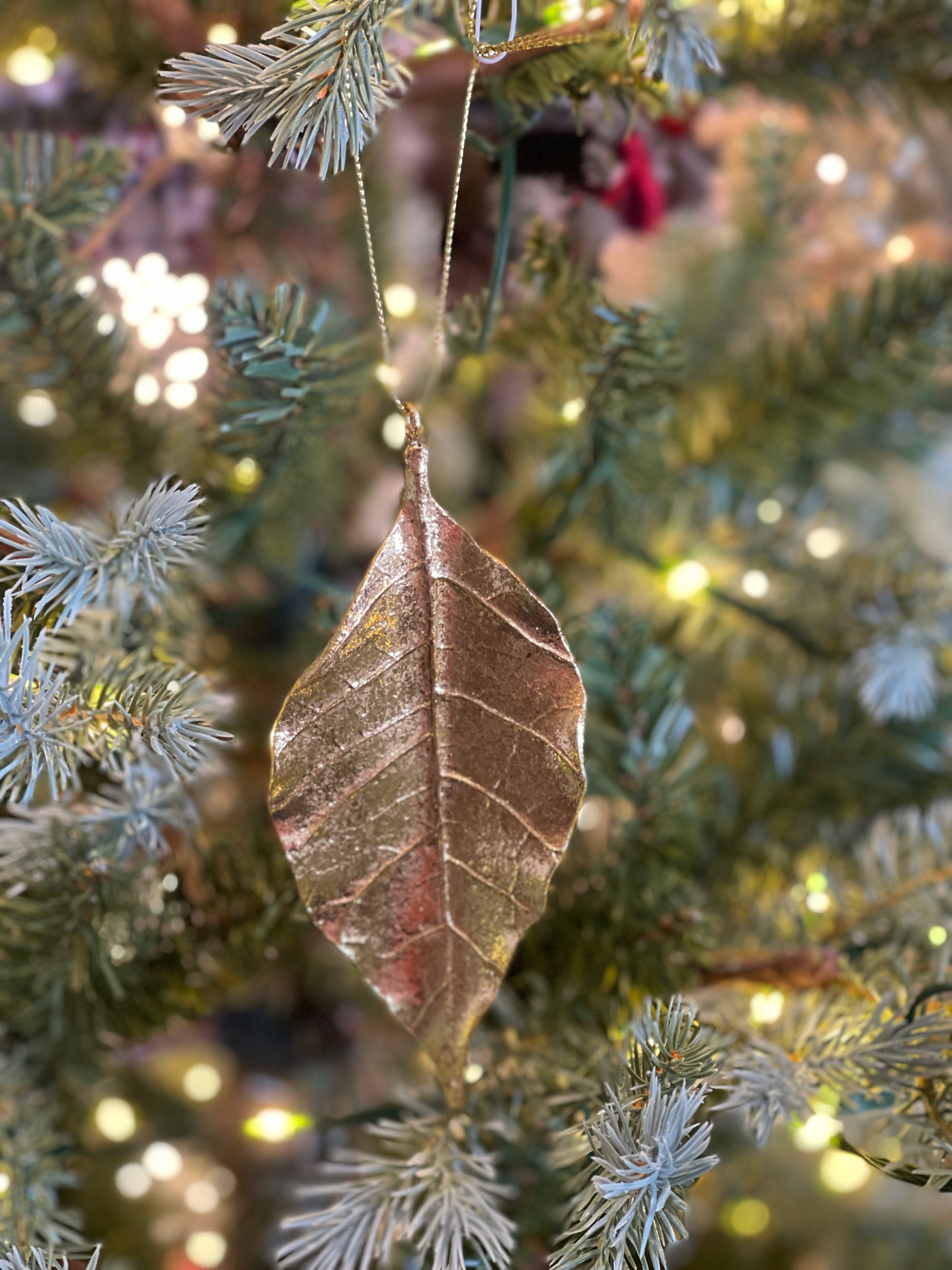 GOLD ELM LEAF HANGING ORNAMENT FCA095B