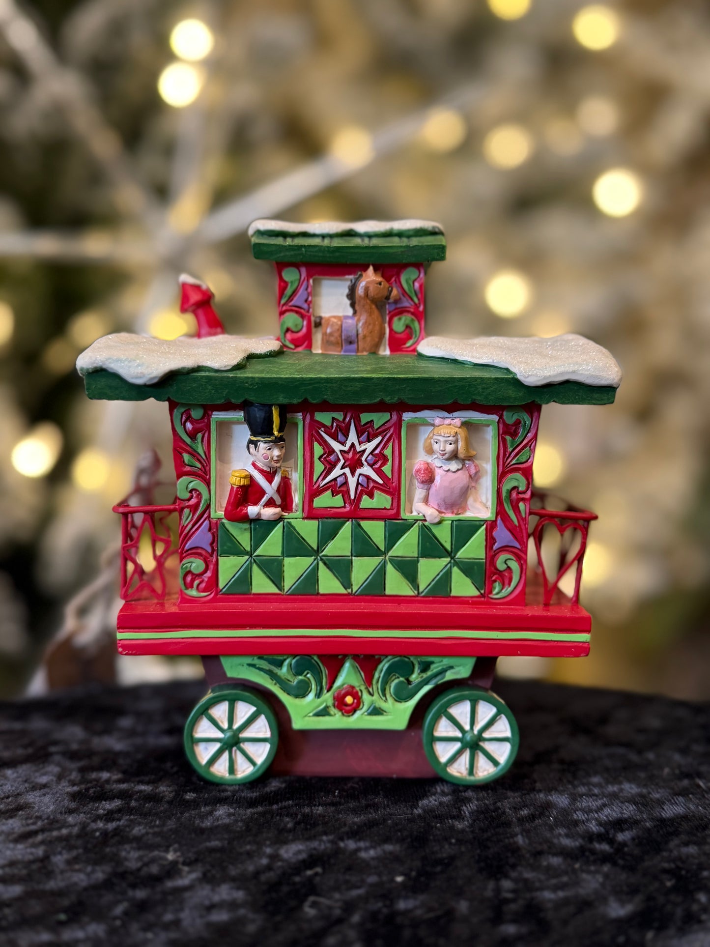 JIM SHORE HWC 2025 ANNUAL TRAIN CAR CABOOSE 6015481