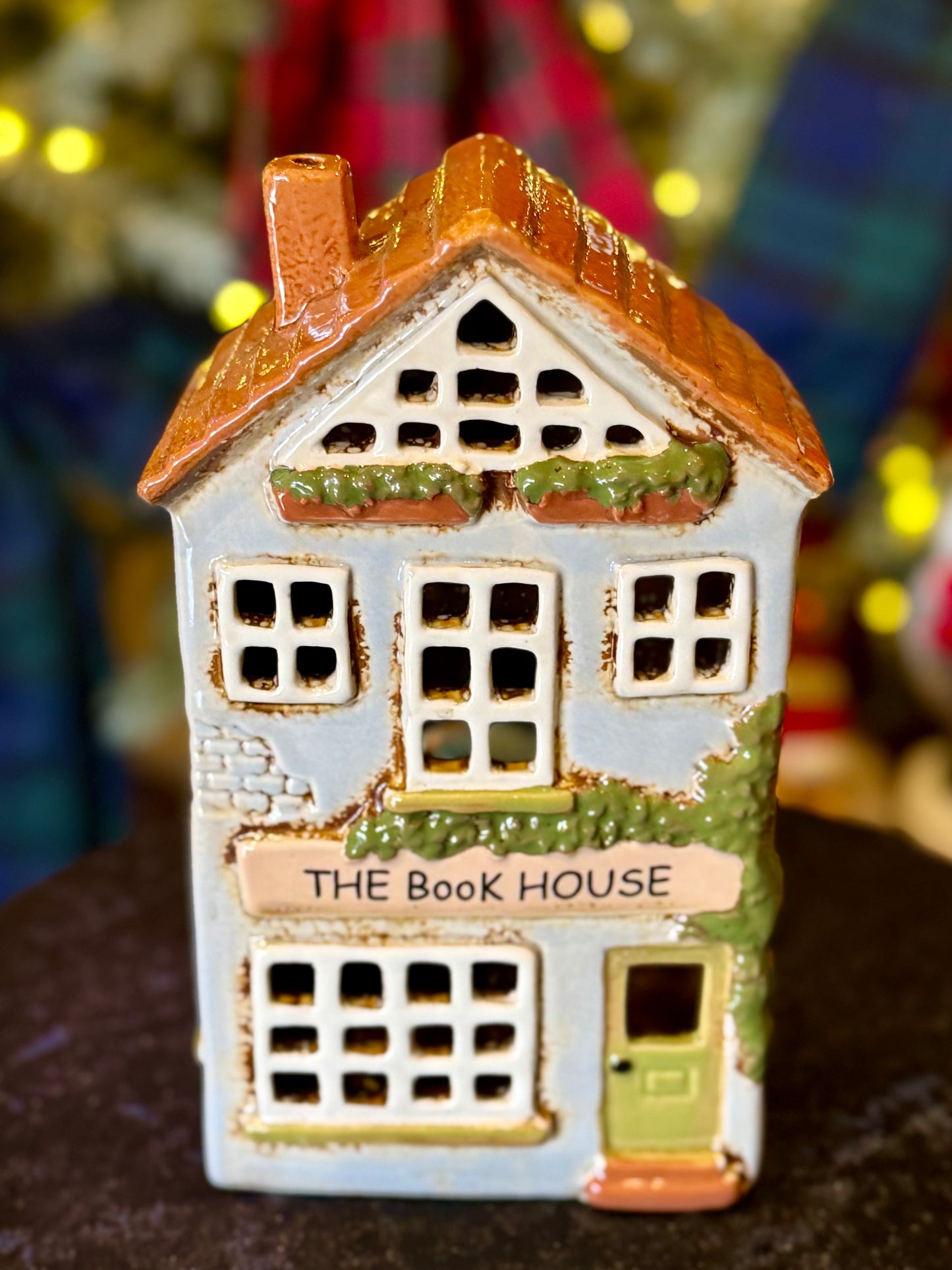 STONEWARE VILLAGE TEALIGHT HOUSE - THE BOOK HOUSE LH132