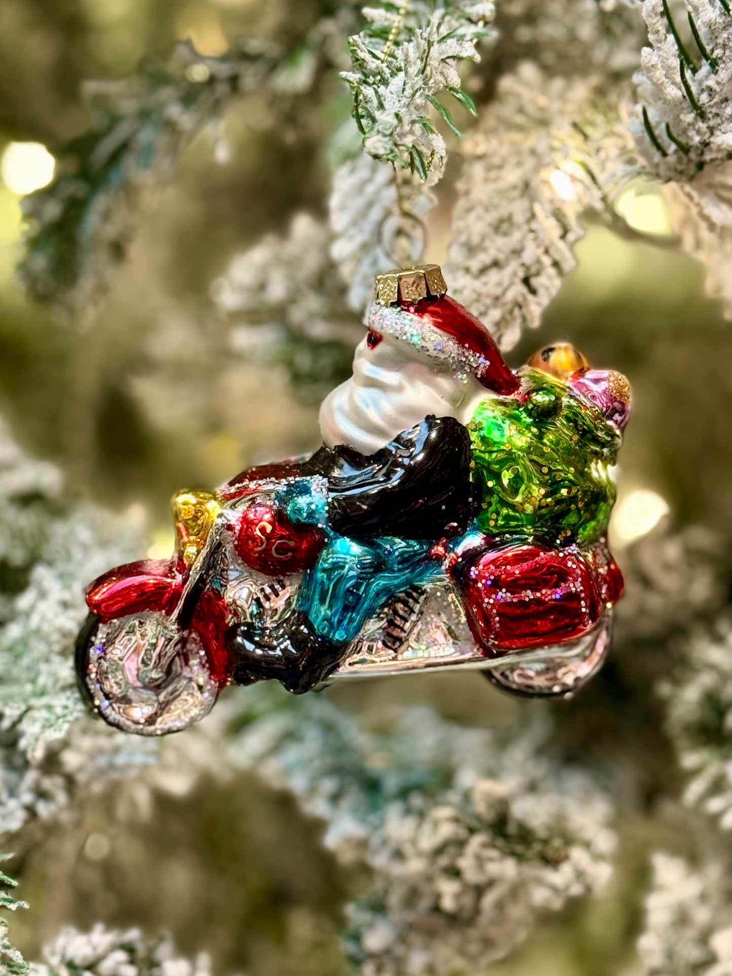 MOTORCYCLING SANTA GLASS HANGING ORNAMENT YAN320