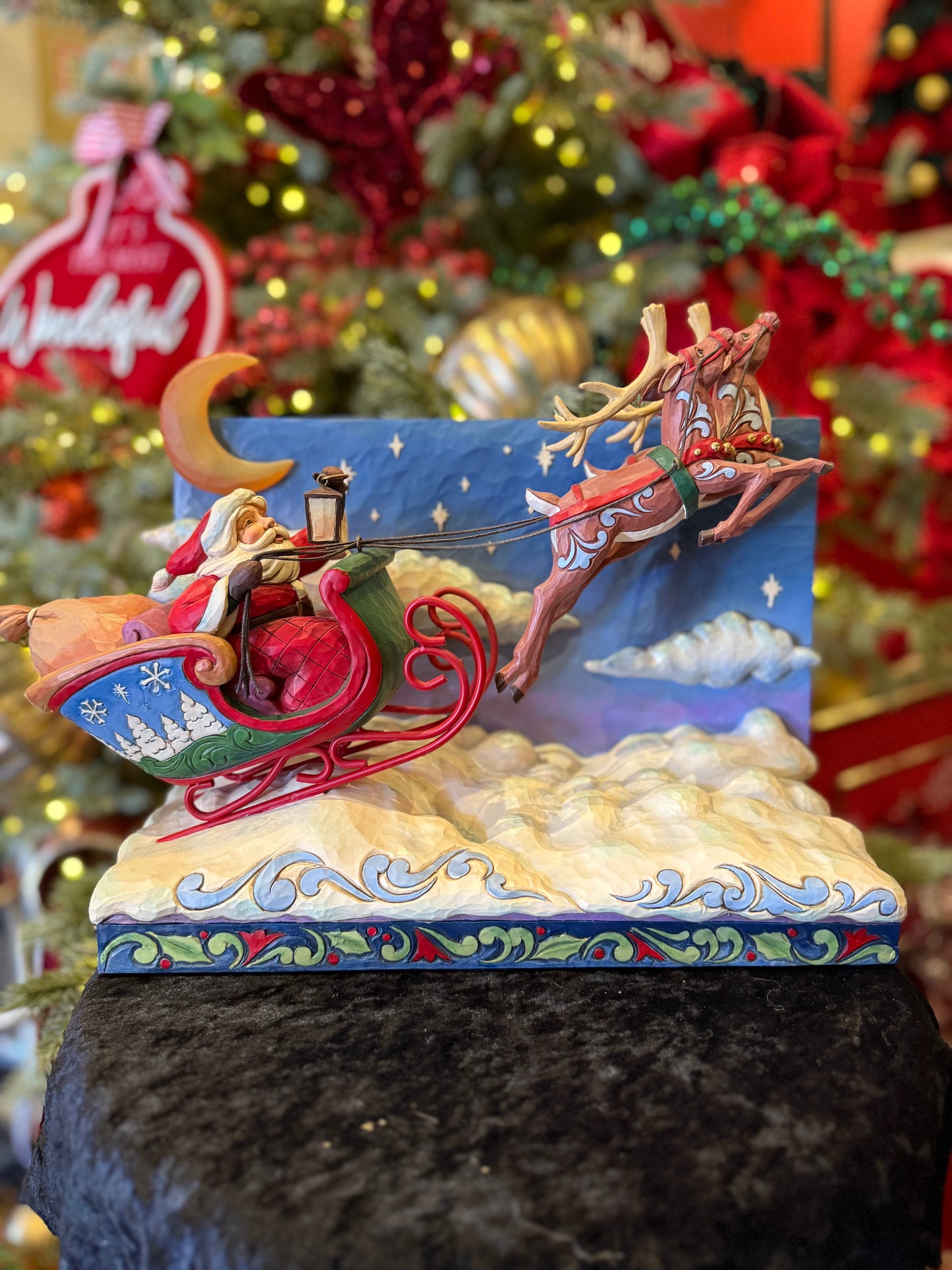 JIM SHORE DELUXE LED MUSICAL SANTA SLEIGH WITH REINDEER 6017012