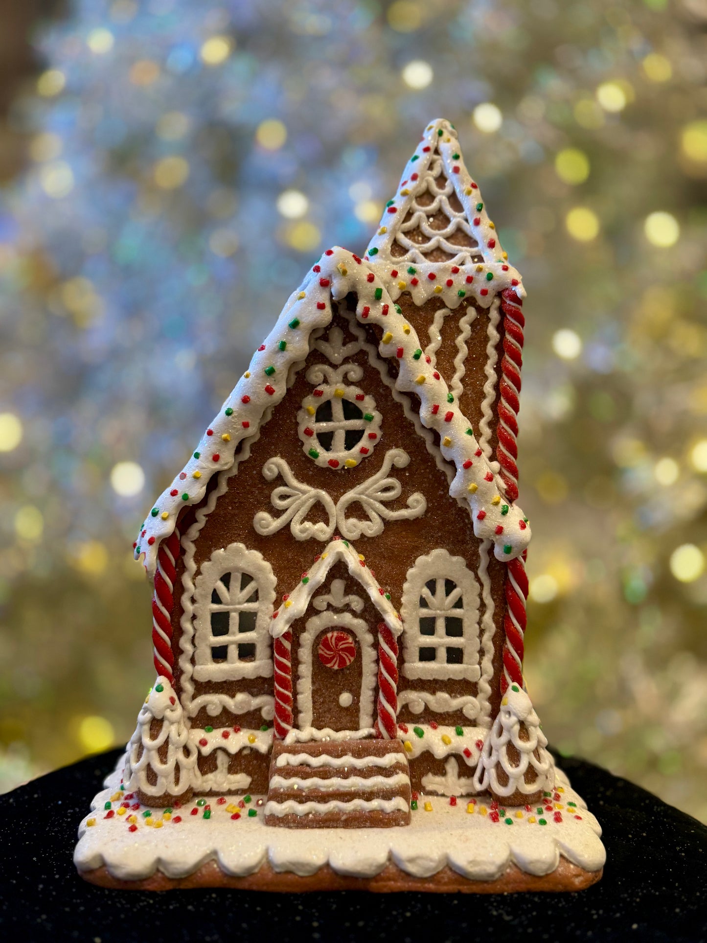 SPRINKLE GINGERBREAD LED HOUSE 4516334