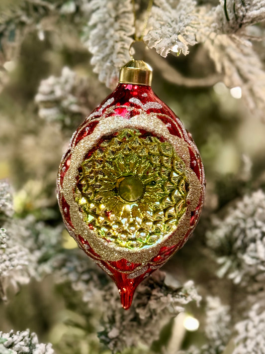 RETRO RED VINTAGE TEARDROP GLASS ORNAEMNT ECI170