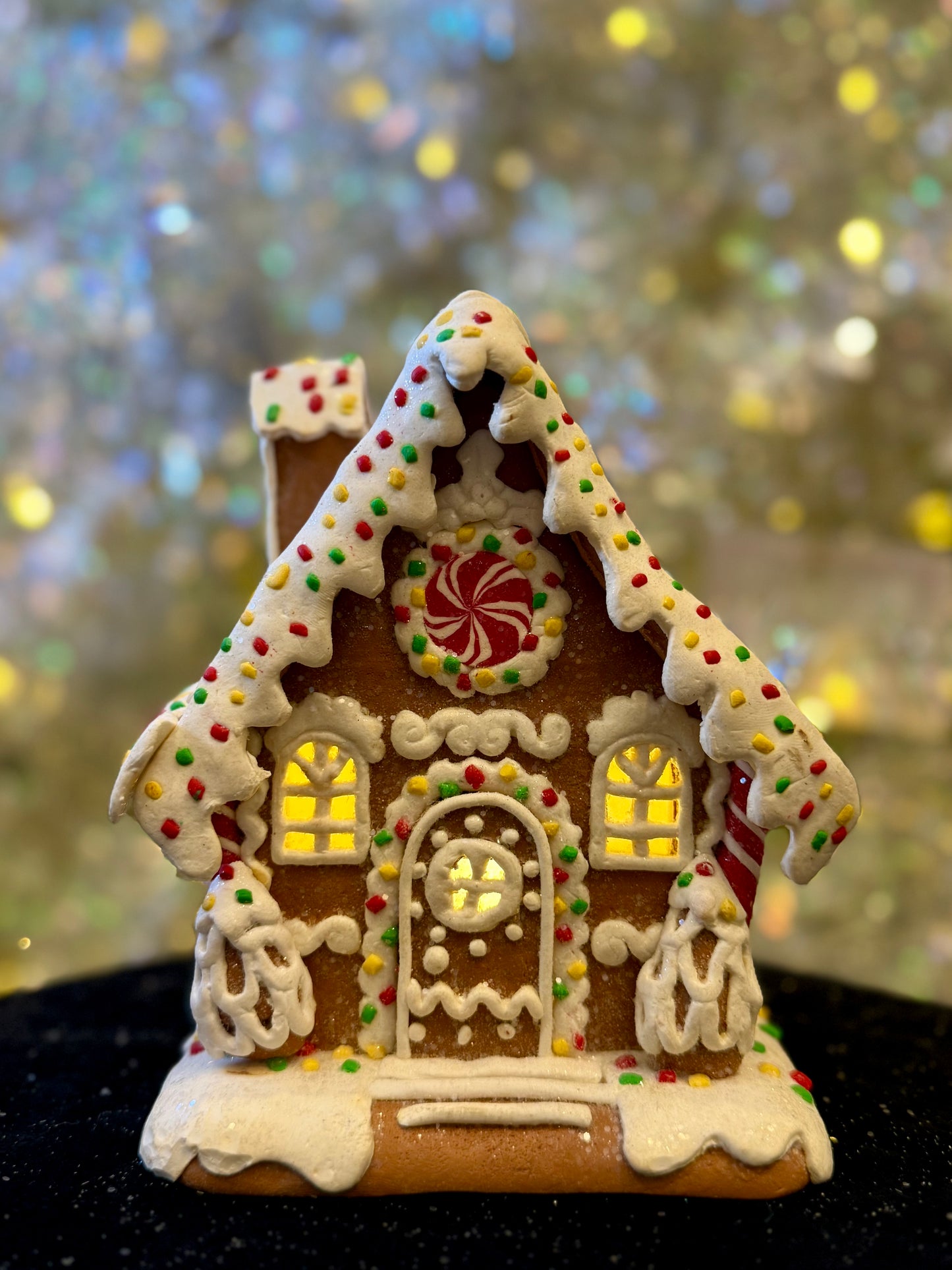 GINGERBREAD SPRINKLE LED HOUSE 4516332