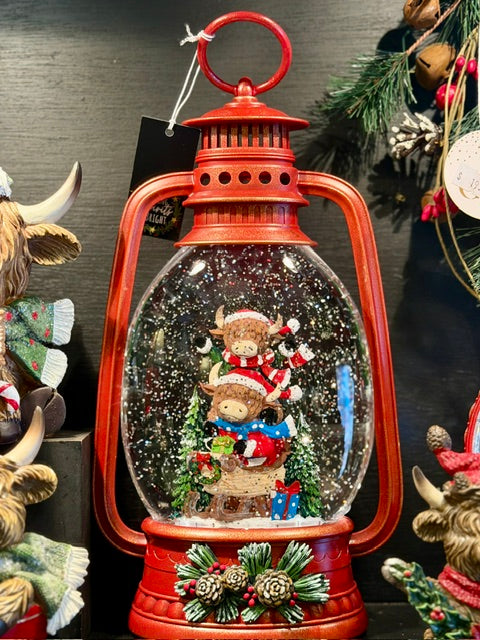 GLITTER LANTERN - RED LANTERN HIGHLAND COW XAC481