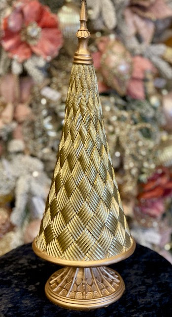 GOLD DECORATIVE WEAVE TREE RSM028