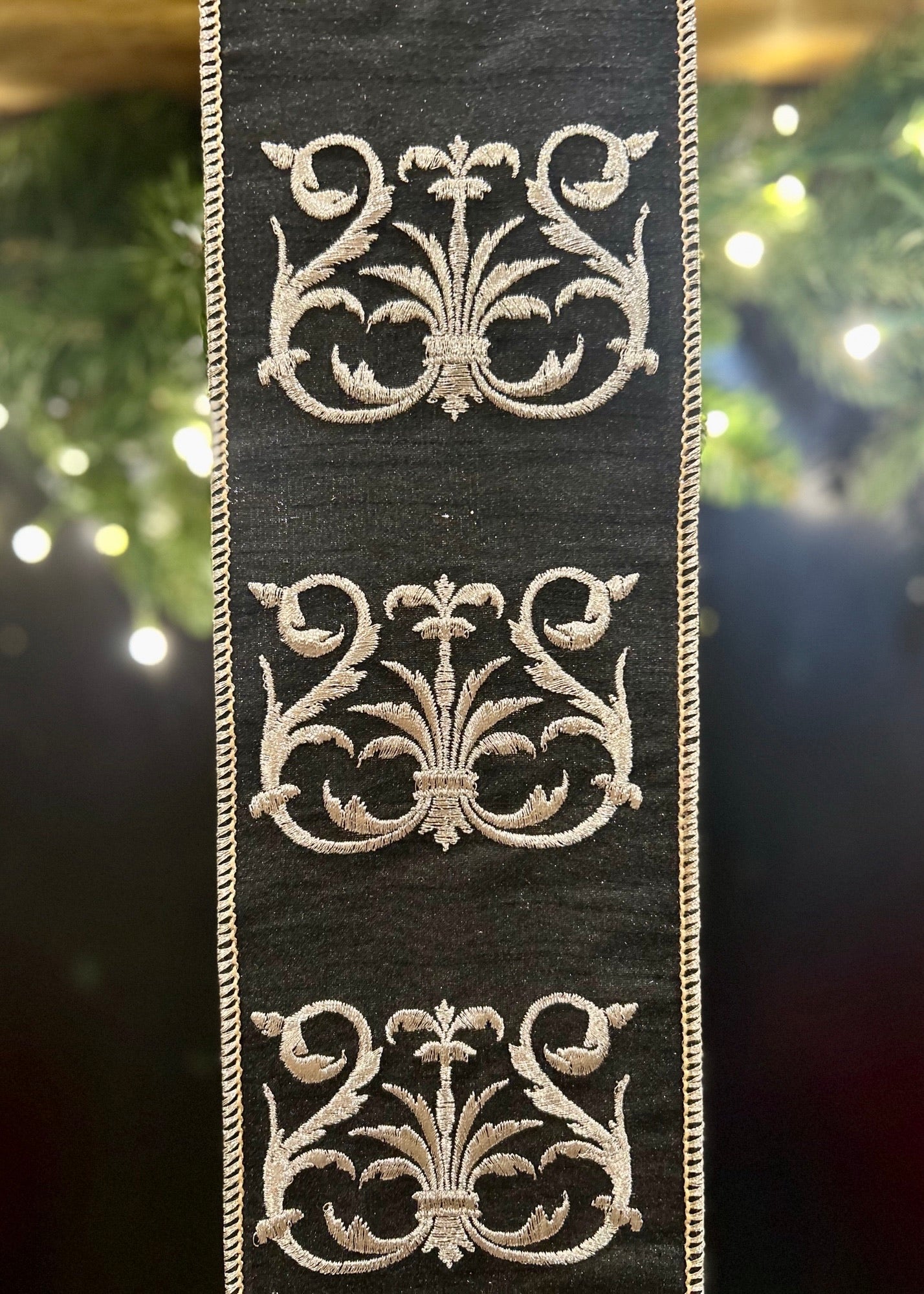 100mm Black Royal Ribbon SOM428