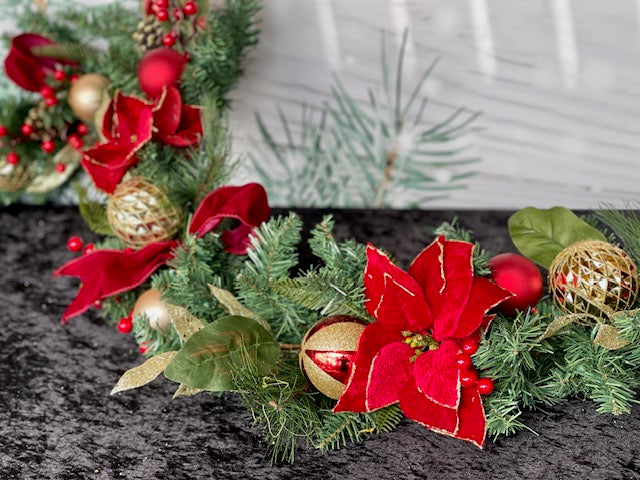 MIXED SPRUCE DECORATED GARLAND WITH RED POINSETTIA 6FT XA004U